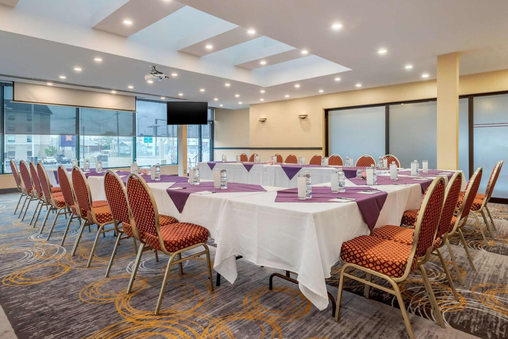 Quality Hotel Dorval Aeroport Ngoại thất bức ảnh