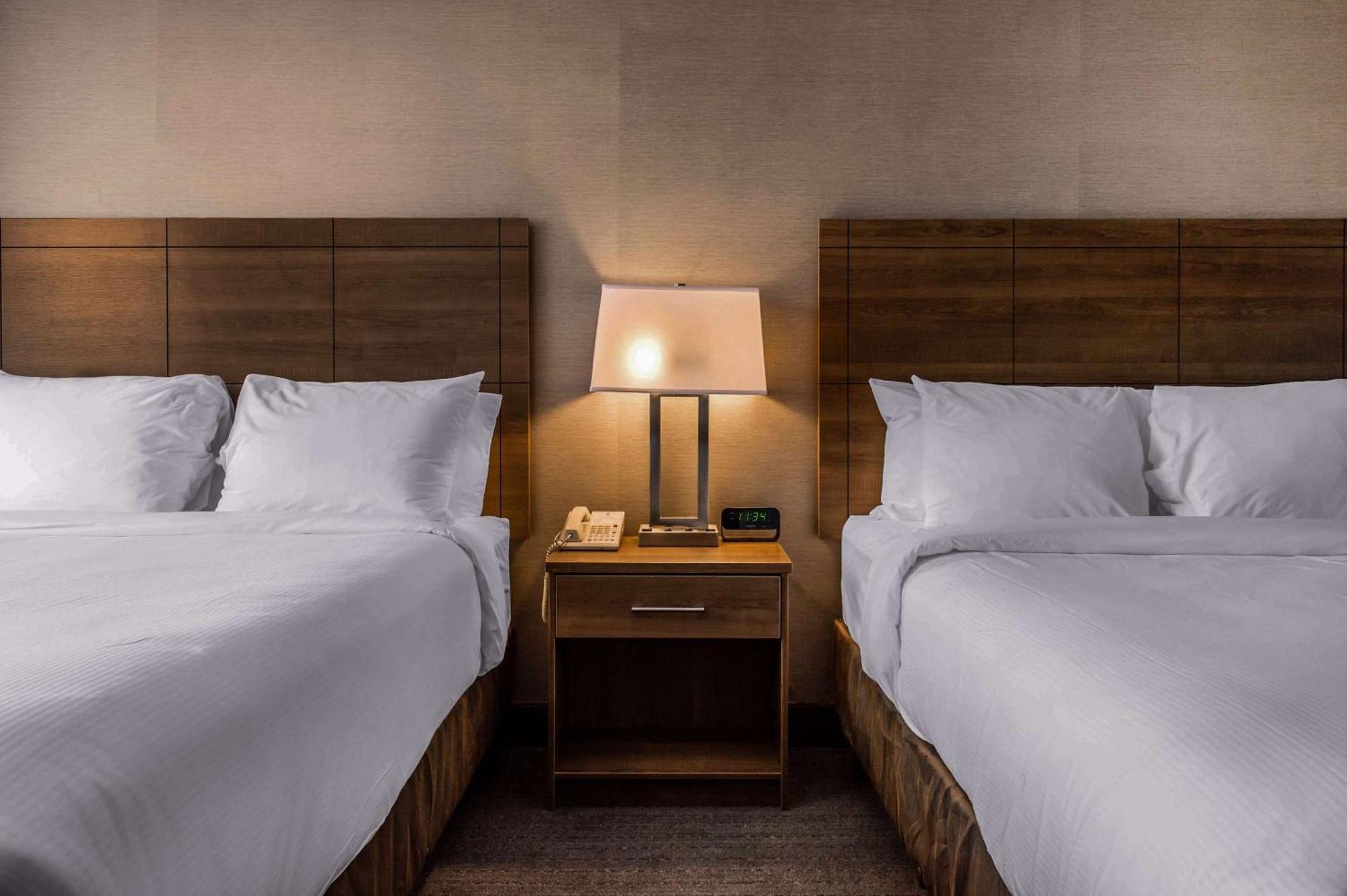 Quality Hotel Dorval Aeroport Ngoại thất bức ảnh